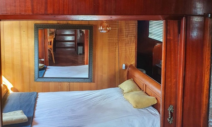 Bois Blancs Alquiler De Eote | Unusual night on a Barge Boat