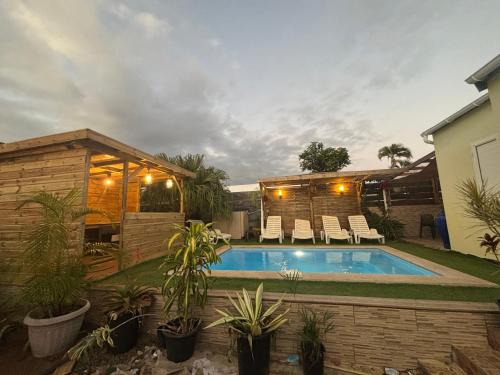 Petite-ÃŽle Villa | Anaïs Pool