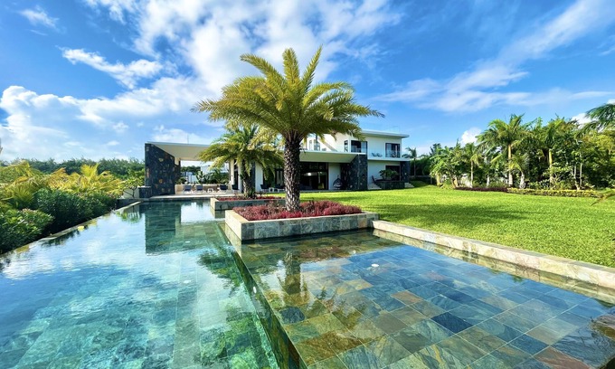 Grand River South East Villa | Anahita Golf Resort Villa de Luxe - Villa Shanti