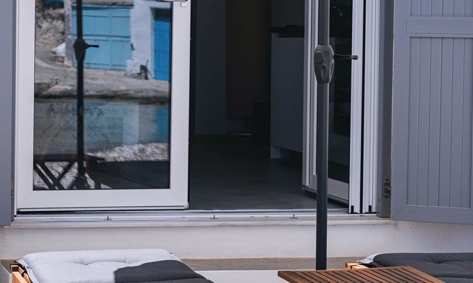 Kimolos Casa | Anastasia Kimolos