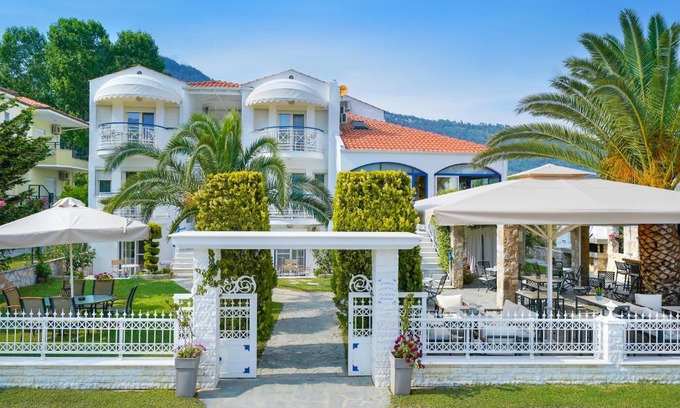 Skala Potamias Hotel | anastasia studios