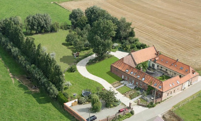 Leuze-en-Hainaut Casa | Anc. Seigneurie de Boucaut