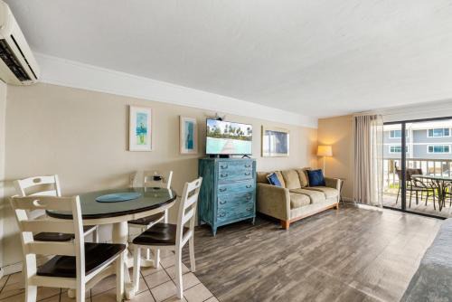 Cedar Key Casa | Anchor Cove condo at Cedar Cove Condos