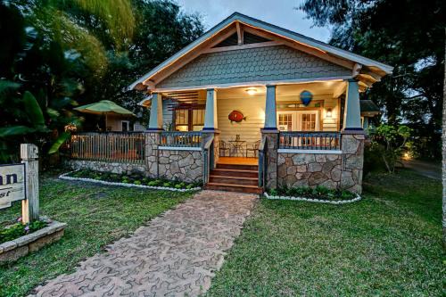 Historic District Cama Y Desayuno | Anchor Inn NSB Bed and Breakfast
