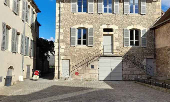 Ornans Casa | Ancien Hôtel Particulier au Cœur Dornans, à Côté du Musée Courbet