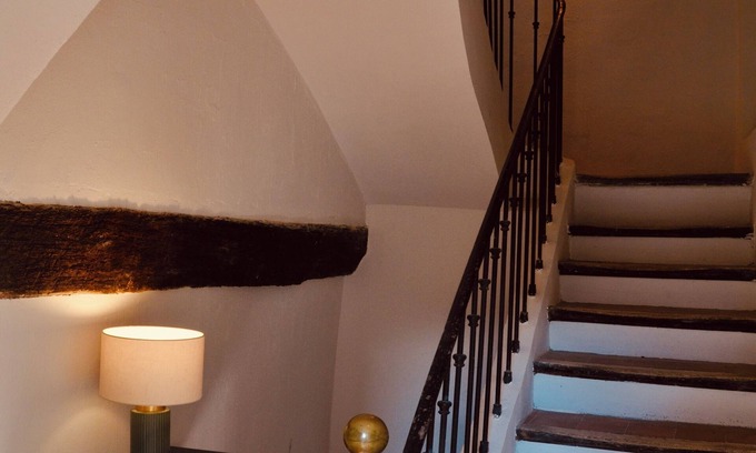 Viens Casa | Ancienne maison dans un village perché