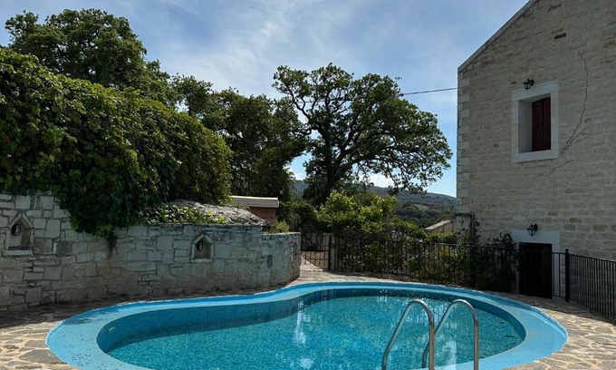 Archea Eleftherna Villa | Ancient Eleftherna Villas