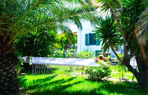 Apollonia Apartamento | ANCIENT MEROPIA - Les jardins des muses