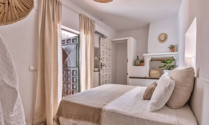 Canillas de Aceituno Cama Y Desayuno | Suite Sueño Andaluz : Pensión Encanto
