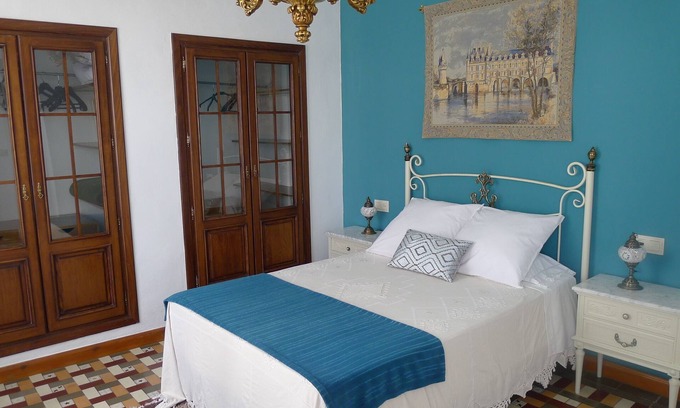 La Zubia Casa | Casa andaluza,tipico patio,solarium, para visitar Granada, Alhambra,Wifi gratis