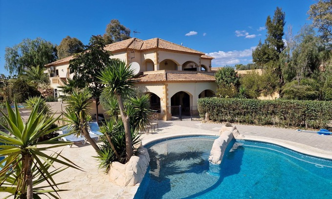 Turre Villa | Cortijo Blanco, espectacular finca rural para 13 personas con increíbles vistas