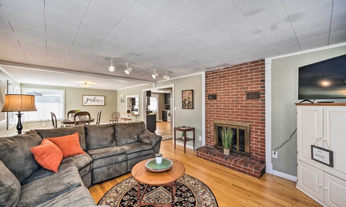 Sunday River Area Casa | Andover House w/ Private Yard & ATV Trail Access!