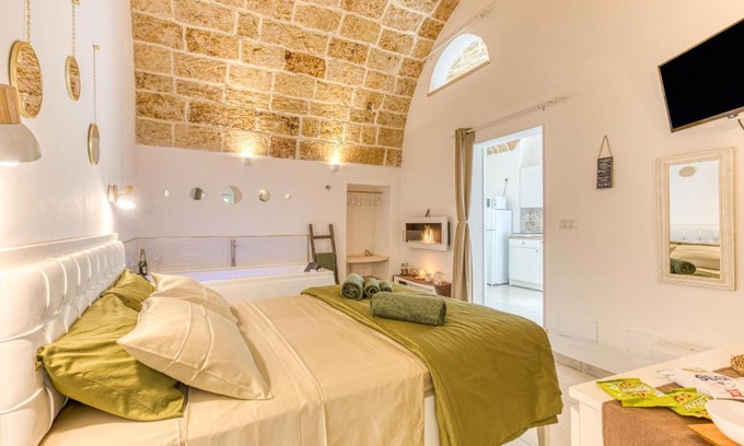Presicce Apartamento | Andrea's luxury home climatizzata con vasca idromassaggio nel centro storico