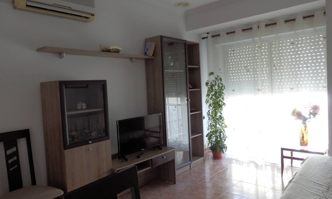 Costa Dorada Apartamento | Apartamento Andreu LLambrich , funcional y con aire acondicinado