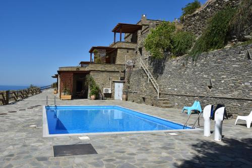 Megas Yialos-Nites Casa | Andros Escape Condos