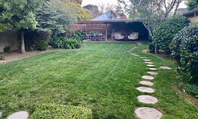 North Central Casa | ¡NUEVO! Remodelada casa! A solo 4 cuadras de Burlingame Avenue / Caltrain / SFO 8 minutos