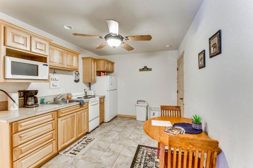 Angel Fire Apartamento | Angel Fire Apartment about 2 Mi to Resort!