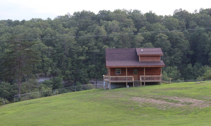 Beattyville Casa | Angel's Retreat: NEW Cabin close to Red River Gorge Area