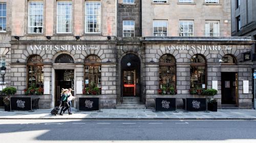 New Town Hotel | Angels Share Hotel
