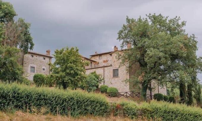 Tavernelle Villa | Luxury historic 7 bed villa in Tuscany. Sleeps 20