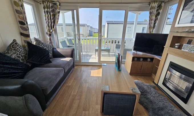 Rhyl Cabina | Angie 2 Bed Rhyl Robinhood