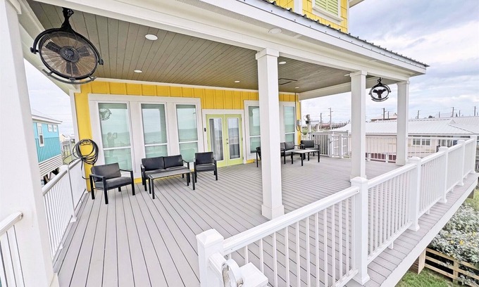 Grand Isle Casa | Anglers & Antlers - Beach Front- Island Realty
