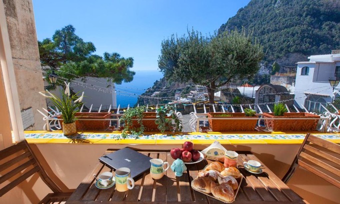Chiesa Nuova Casa | Angolo di Paradiso - De Vivo Realty Positano