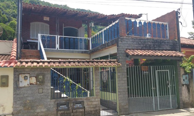 Mambucaba Casa | Angra dos Reis Casa na Praia Mambucaba na Vila Histórica divisa com Paraty