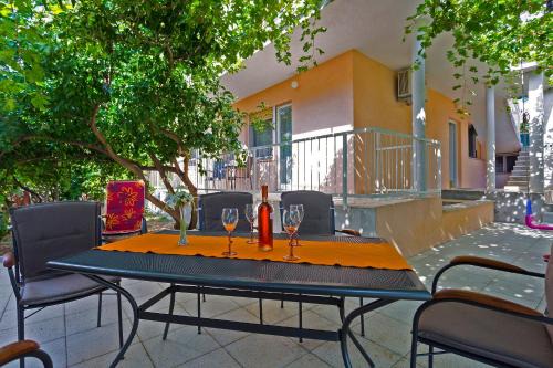 Seget Donji Casa | Ani in Trogir * Mittel-Dalmatien