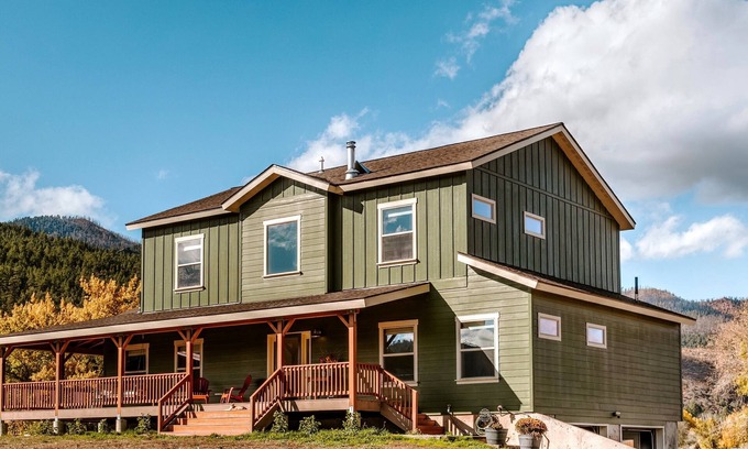 Durango Casa | Animas River House - 22 acres of Riverfront with Amazing Views-20 mins to skiing