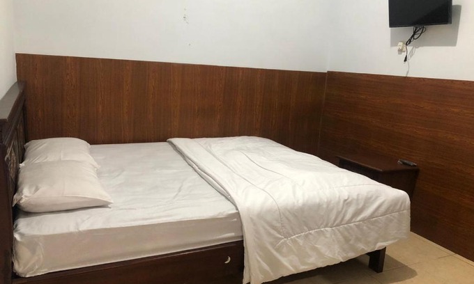 Ngaglik Hotel | Anind Guest House near Museum Angkut Batu RedPartner