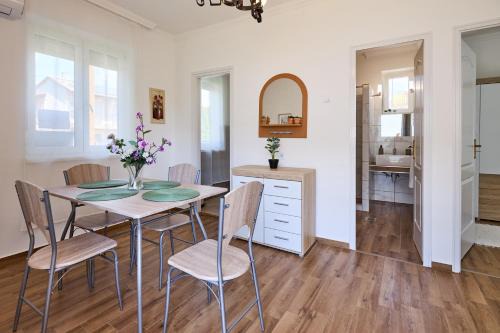 Hajduszoboszlo Apartamento | Anita-Lak kertes kis nyaralóház