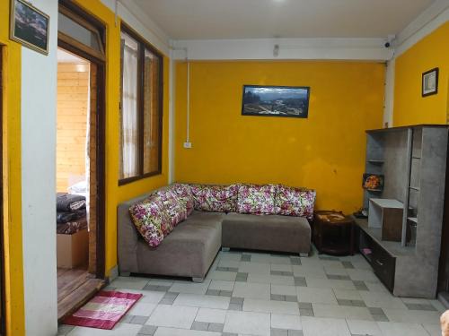 Ghoom Casa | Anjali homestay