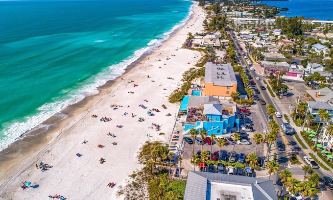 Bradenton Beach Condominio | Anna Maria Island Beach Palms 8B