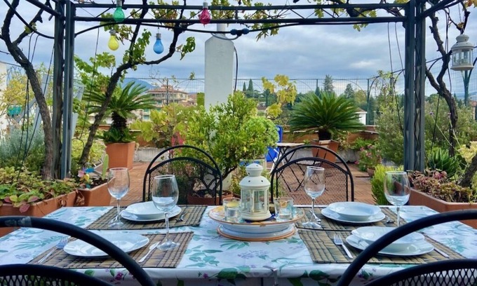 Careggi Rifredi Apartamento | ANNA'S HANGING GARDEN