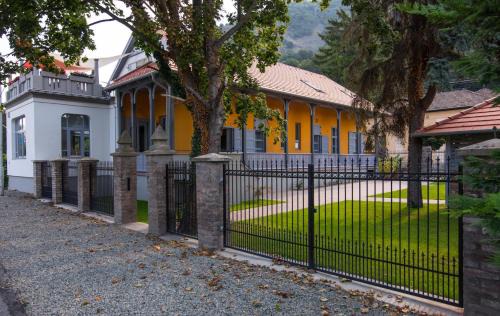Szentendrei Casa | Anna Vendégház