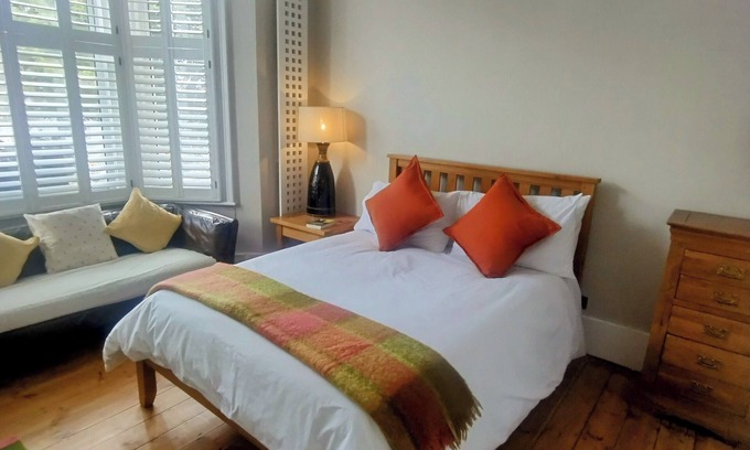 Charlton Apartamento | Annette's Place, Greenwich (London) - Garden Apartment (close to the O2 Arena)