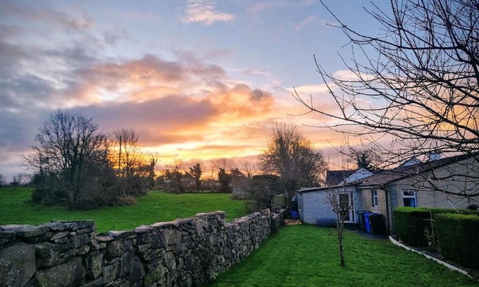 Newtownards Apartamento | Annie Dee’s Guest Accommodation