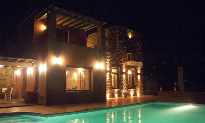 Ydrousa Villa | ANDROS: casa de personajes