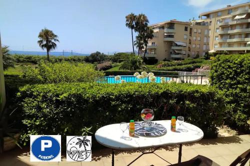 Golfe Juan Apartamento | Antibes T2 Vue mer 48m2 Terrasse Parking Piscine Plage
