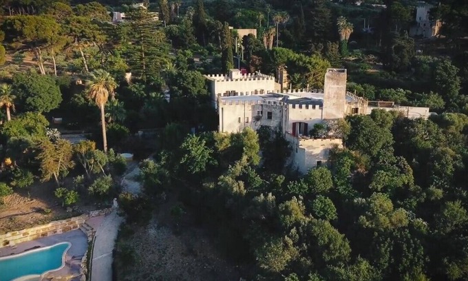 Sant'Andrea Bonagia Villa | Antica Fortezza Villa Fontana - large garden, private pool and maximum privacy