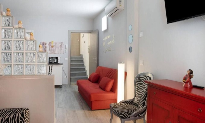 Mondovi Apartamento | Antico Borgo Monregale - Red Passion - Warmth and charm in the heart of Mondovi