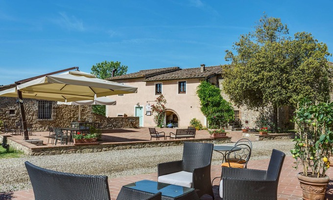 Poggiarello Casa | Antico Borgo San Lorenzo by Interhome