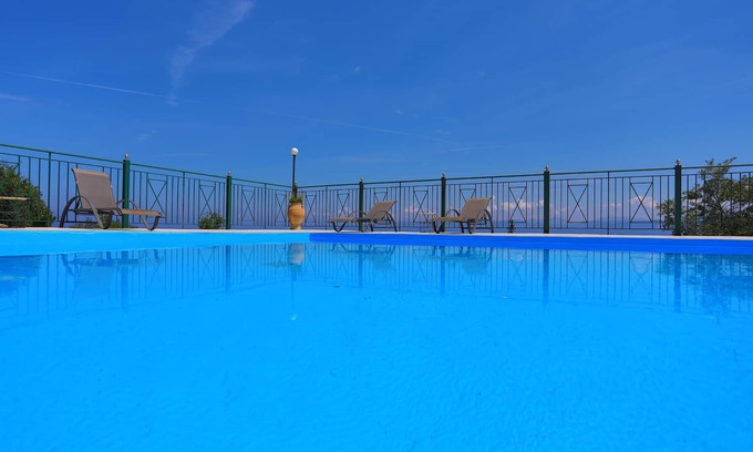 Koutsi Apartamento | Antigoni Villa Ena: piscina compartida, impresionantes vistas, A / C