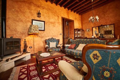 Fasnia Casa | Antigua Escuela Old School de 1840