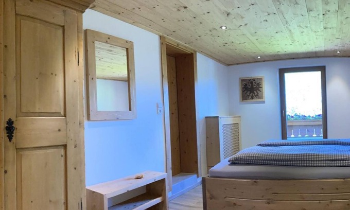 Leutasch Apartamento | Apartamento "Antikholz" con balcón - Öfnerhof