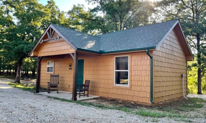 Sulphur Cabina | Antler Ridge Cabin #4