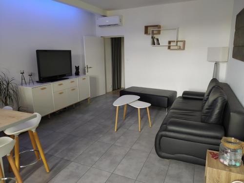 Lunel Apartamento | "Antre Nous" au Cœur de Lunel