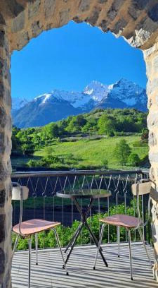 Porossan Apartamento | Aosta Stunning Panoramic Views From Modern Two Bedroom Apartment