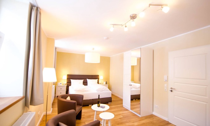 Uerzig Apartamento | Ap 4 - Klosterberg-Junior Suite con salón-Premium-Baño Privado-Vineyard view